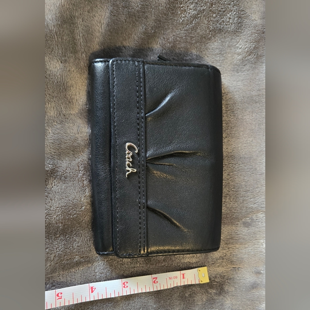 Vintage Coach Black Leather Folded Wallet - Picture 2 of 7